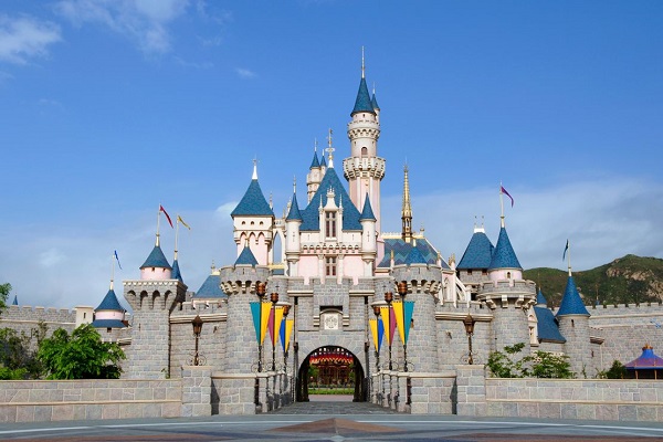 Hong Kong, Disneyland, Macau