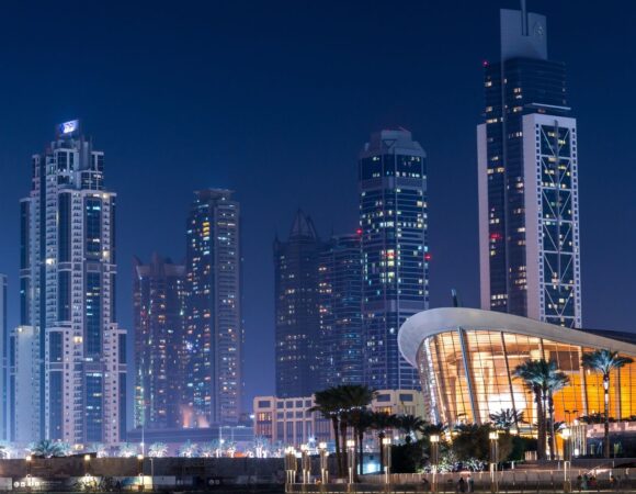 Dubai N Abu Dhabi